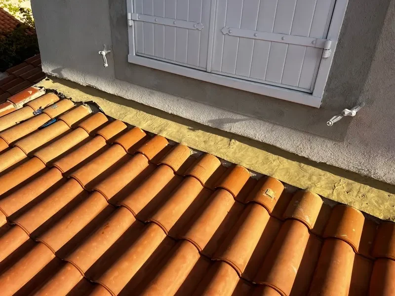 Avant : jonction non étanche nécessitant un solin – Nanterre (92)